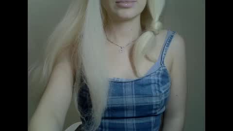 DitaMilton online show from 21, 1, 2025