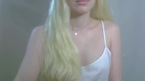 DitaMilton online show from 26, 11, 2025