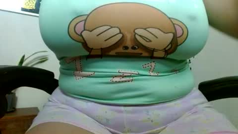 Snapshot of divadirty chatting on 11, 10, 2025 Mari online show from 11, 10, 2025