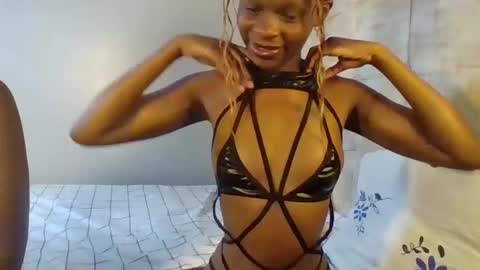 divagodess online show from 17, 10, 2025