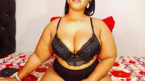 divinebooty93 online show from 10, 1, 2026