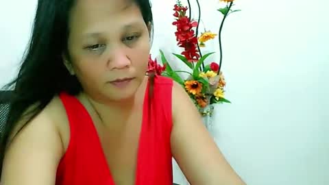 Snapshot of divinegrace10 chatting on 24, 12, 2024 Divine Grace Close To Your Hear online show from 24, 12, 2024