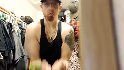 Snapshot of djdrex420 chatting on 5, 1, 2025 djdrex420 online show from 5, 1, 2025