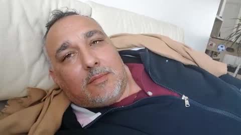 Snapshot of djeauzy77 chatting on 30, 3, 2026 djeauzy77 online show from 30, 3, 2026