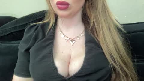 djelina940 online show from 8, 8, 2026