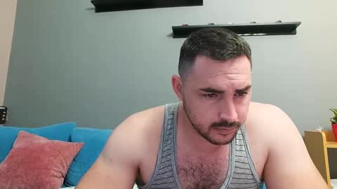 STR8 BOYv online show from 18, 12, 2024