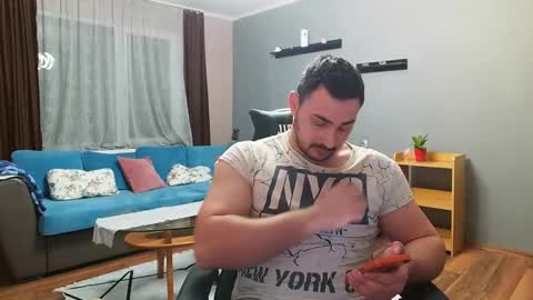 STR8 BOYv online show from 6, 2, 2025