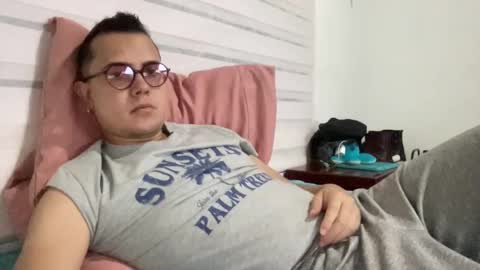 Snapshot of dleonbon chatting on 18, 11, 2025 Liam Bon online show from 18, 11, 2025