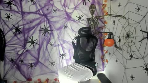 Snapshot of dmitrisanders1 chatting on 6, 10, 2025 Maybe in pvt online show from 6, 10, 2025