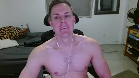 Snapshot of dmoney212 chatting on 9, 5, 2026 dmoney212 online show from 9, 5, 2026