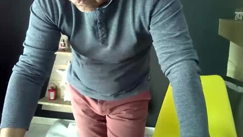 Snapshot of doggydaddi chatting on 16, 12, 2024 Alex online show from 16, 12, 2024