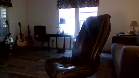 Snapshot of dogluc7 chatting on 3, 10, 2025 dogluc7 online show from 3, 10, 2025