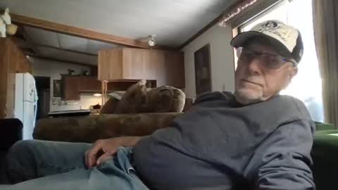Snapshot of doingmyself69 chatting on 4, 6, 2026 doingmyself69 online show from 4, 6, 2026