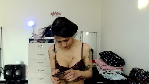 Catherine XXX online show from 3, 3, 2026