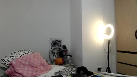 Snapshot of doll_sary chatting on 21, 7, 2026 Catherine XXX online show from 21, 7, 2026