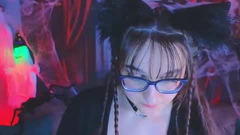 Snapshot of doll_tessa chatting on 27, 10, 2025 Tessa online show from 27, 10, 2025