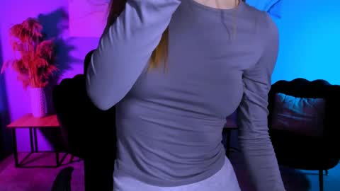 doll_vey online show from 10, 4, 2026