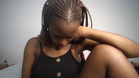 Snapshot of dollberry chatting on 2, 2, 2025 dollberry online show from 2, 2, 2025