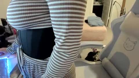 DOLLLFACE online show from 13, 3, 2026