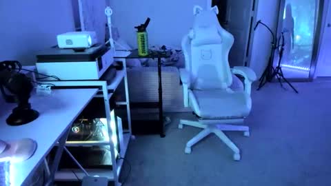 DOLLLFACE online show from 21, 3, 2026