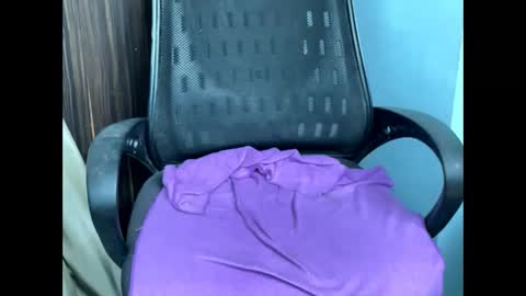 Snapshot of dollmeenu chatting on 5, 2, 2026 dollmeenu online show from 5, 2, 2026