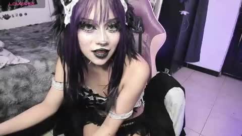 Snapshot of dolly_bones chatting on 11, 7, 2026 dolly_bones online show from 11, 7, 2026