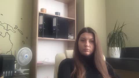 Snapshot of dollyroma chatting on 27, 10, 2025 DollyRoma online show from 27, 10, 2025