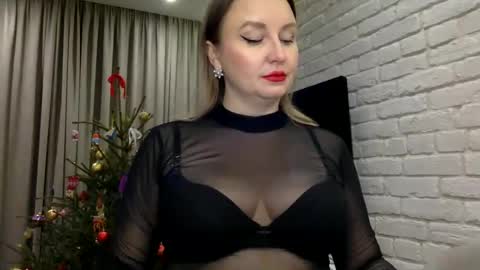DOM MUMMY online show from 2, 1, 2025