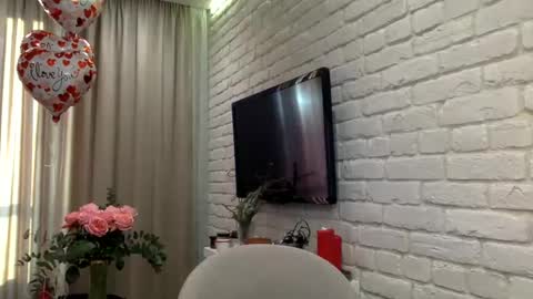 DOM MUMMY online show from 15, 2, 2025