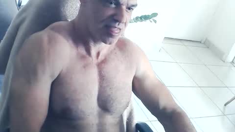 Snapshot of dom_sexx chatting on 18, 12, 2025 dom_sexx online show from 18, 12, 2025