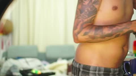 Snapshot of dominant_gay_xxx chatting on 3, 6, 2026 jjhoy online show from 3, 6, 2026