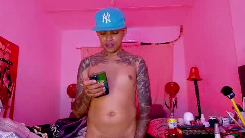 Snapshot of dominant_gay_xxx chatting on 21, 6, 2026 jjhoy online show from 21, 6, 2026