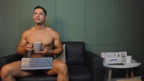 Dominc berry online show from 6, 3, 2026