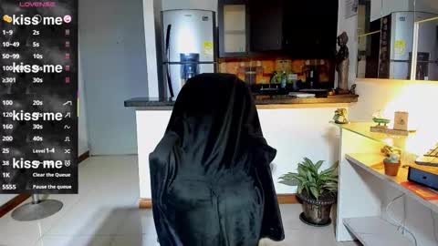 Snapshot of dominic_joness chatting on 11, 9, 2025 SANTI independent model online show from 11, 9, 2025