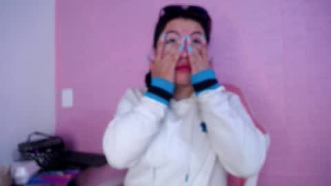   online show from 1, 10, 2025