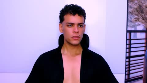 Dominic online show from 7, 10, 2025
