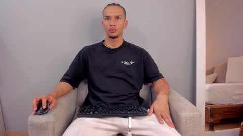 Dominick Star online show from 9, 11, 2025