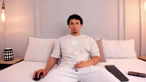 Dominick Star online show from 16, 12, 2025