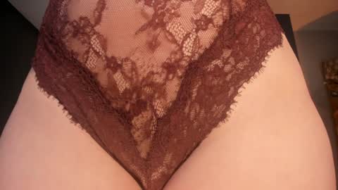 Snapshot of dominiquevega_ chatting on 15, 1, 2025 Dominique online show from 15, 1, 2025