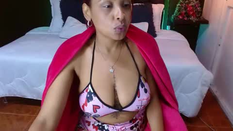 Snapshot of domink_gilr chatting on 22, 12, 2024 D O M I N K online show from 22, 12, 2024