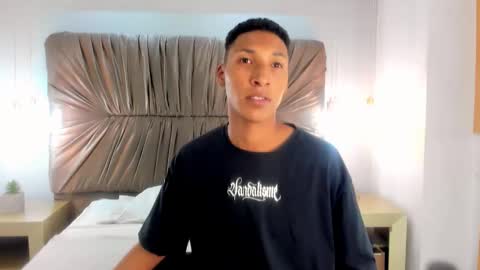 Domminick18 online show from 17, 10, 2025