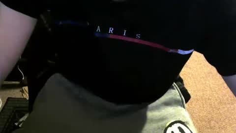 Snapshot of domohead0 chatting on 10, 10, 2025 dom online show from 10, 10, 2025