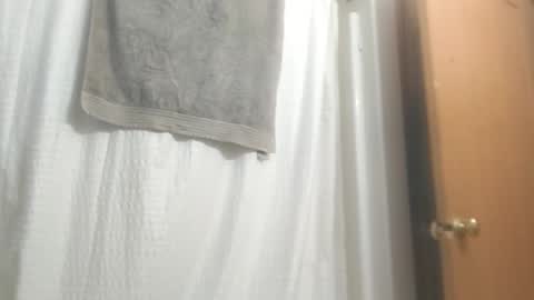 Snapshot of donaldblades04 chatting on 28, 3, 2026 donaldblades04 online show from 28, 3, 2026