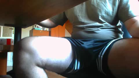 Snapshot of dondematteo chatting on 22, 2, 2025 TheCleaner online show from 22, 2, 2025