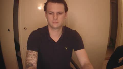 Snapshot of donn053 chatting on 8, 4, 2026 Papi online show from 8, 4, 2026