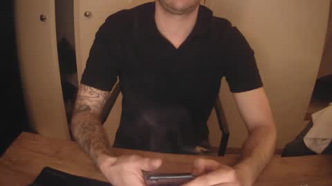 Snapshot of donn053 chatting on 14, 4, 2026 Papi online show from 14, 4, 2026