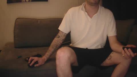 Snapshot of donn053 chatting on 15, 5, 2026 Papi online show from 15, 5, 2026