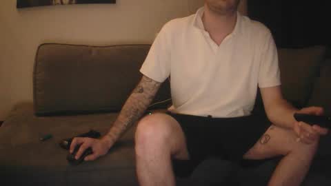 Snapshot of donn053 chatting on 15, 5, 2026 Papi online show from 15, 5, 2026