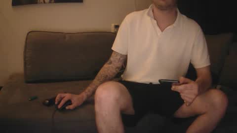 Snapshot of donn053 chatting on 15, 5, 2026 Papi online show from 15, 5, 2026