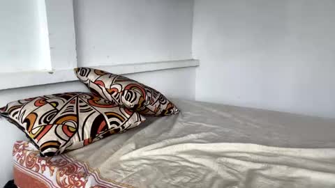 Snapshot of donvergha chatting on 5, 2, 2025 donvergha online show from 5, 2, 2025